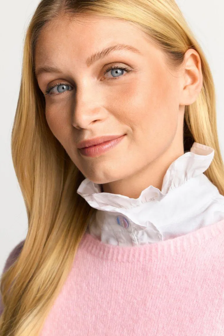 Strickpullover Aus Weichem Materialmix
